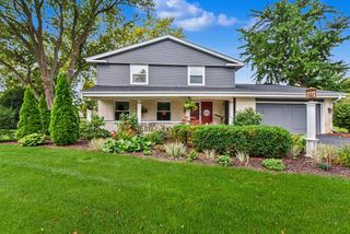 3250 W Rochelle AVENUE, Glendale, WI 53209