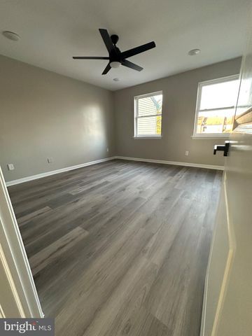 14 BUTTONWOOD RD, Voorhees, NJ 08043