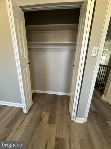 14 BUTTONWOOD RD, Voorhees, NJ 08043