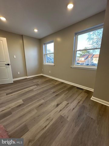 14 BUTTONWOOD RD, Voorhees, NJ 08043
