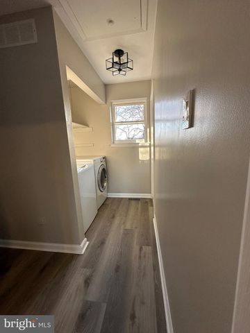 14 BUTTONWOOD RD, Voorhees, NJ 08043