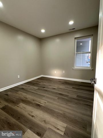 14 BUTTONWOOD RD, Voorhees, NJ 08043