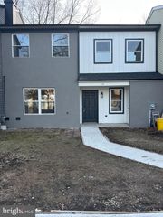 14 BUTTONWOOD RD, Voorhees, NJ 08043