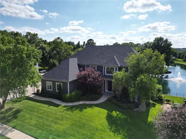 14536 Grant Street, Overland Park, KS 66221