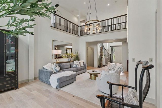14536 Grant Street, Overland Park, KS 66221
