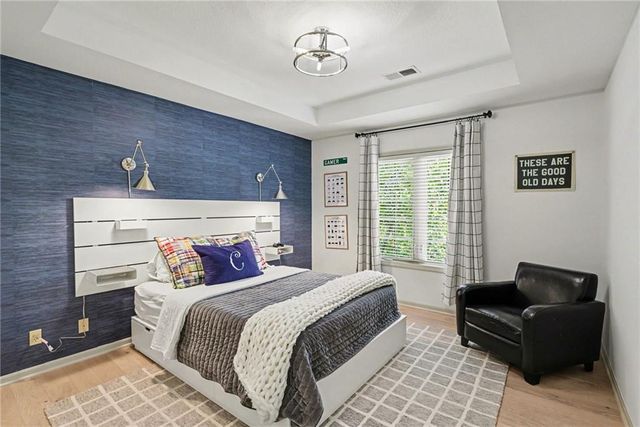 14536 Grant Street, Overland Park, KS 66221