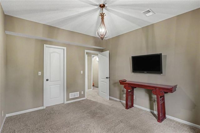 14536 Grant Street, Overland Park, KS 66221
