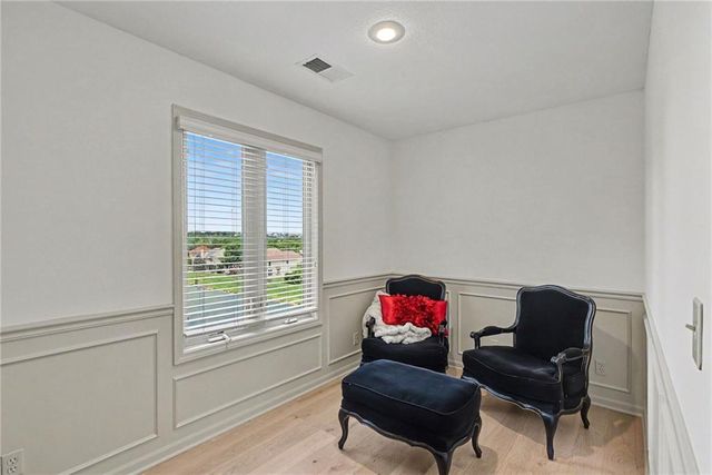 14536 Grant Street, Overland Park, KS 66221