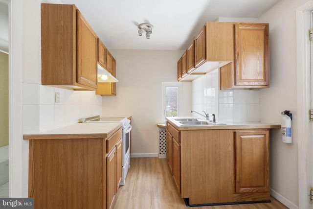 25 DIVERTY RD, Pennington, NJ 08534