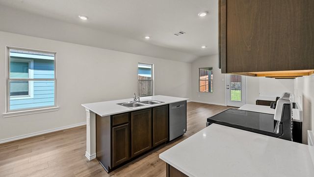 5823 Blue Sky Drive, Crandall, TX 75114