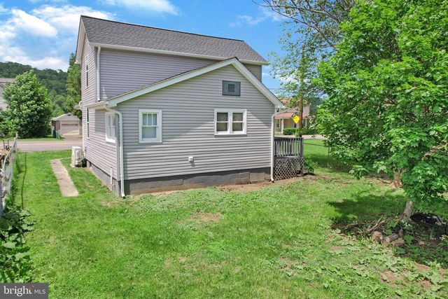 3970 PATTERSON CREEK VILLAGE PIKE, Ridgeley, WV 26753