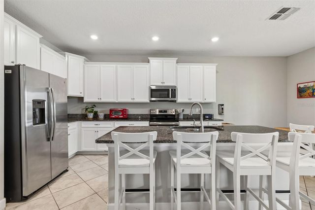 32237 WATOGA LOOP, Wesley Chapel, FL 33543