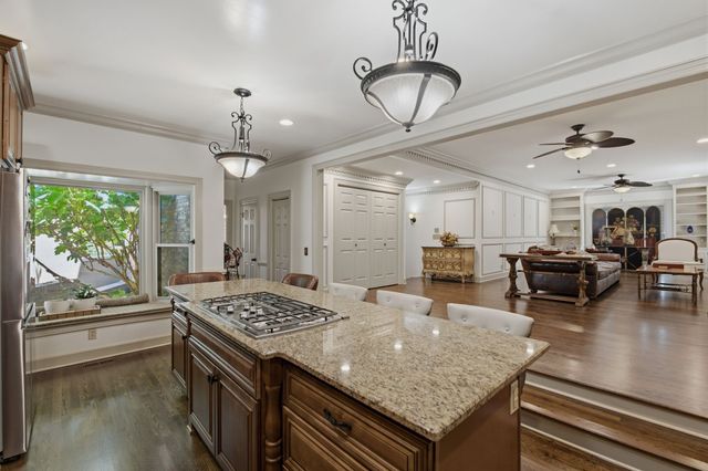 165 Charleston Park, Nashville, TN 37205