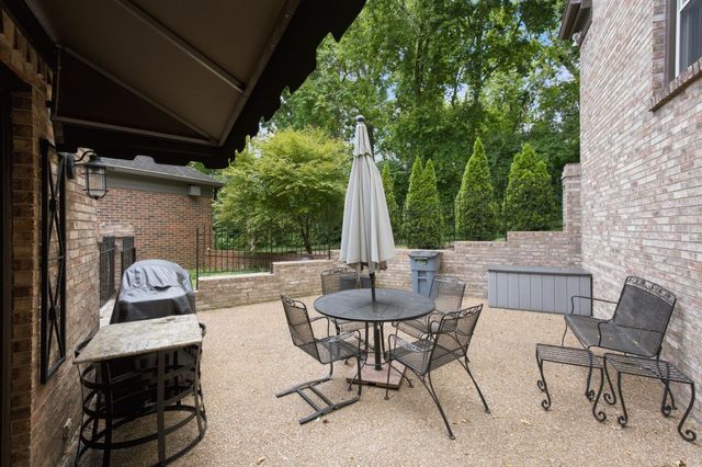 165 Charleston Park, Nashville, TN 37205