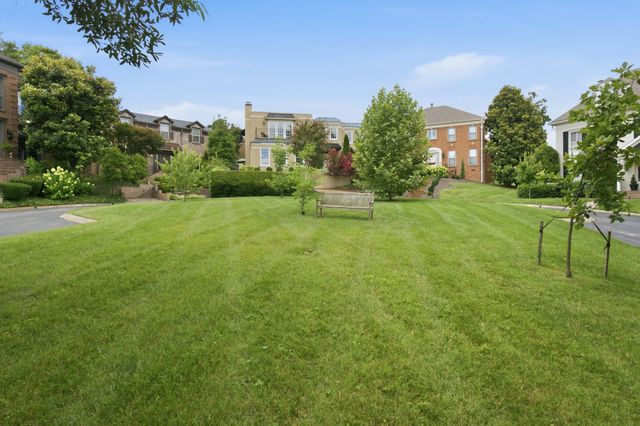 165 Charleston Park, Nashville, TN 37205