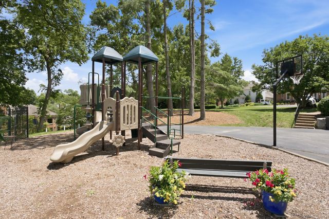 165 Charleston Park, Nashville, TN 37205