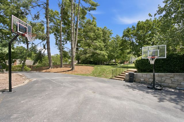 165 Charleston Park, Nashville, TN 37205