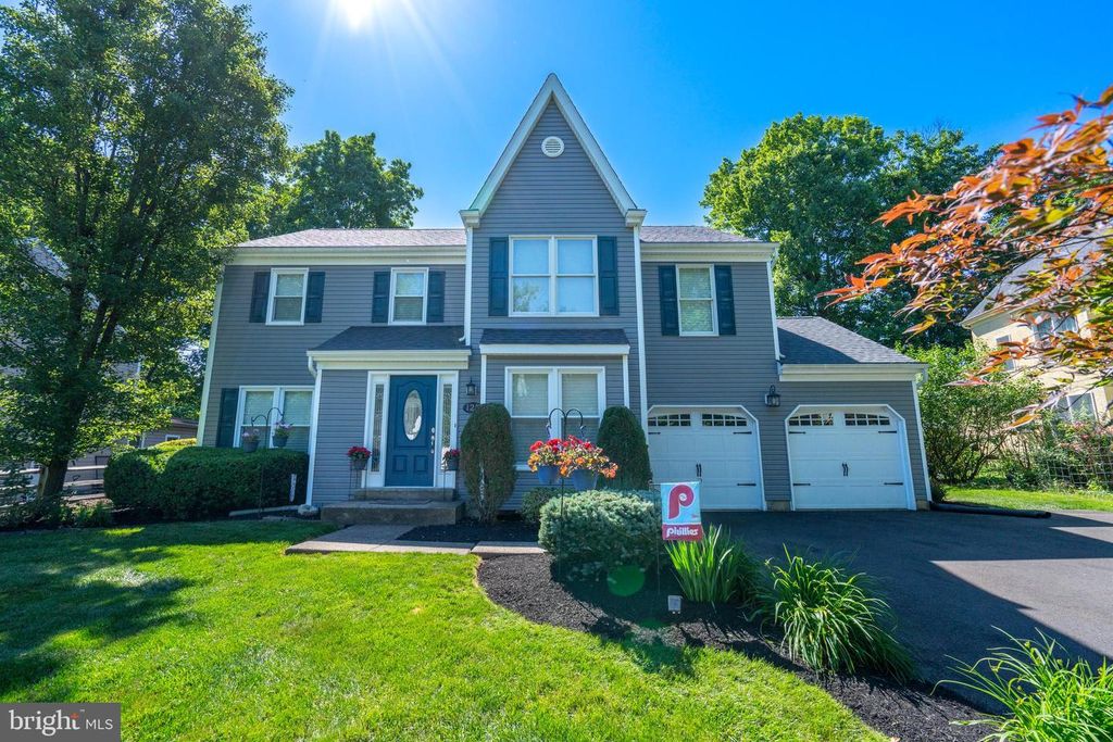 125 RUNNYMEDE DR, LANSDALE, PA 19446 — exterior