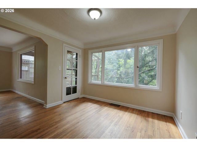 7925 Sw 11TH Ave, Portland, OR 97219