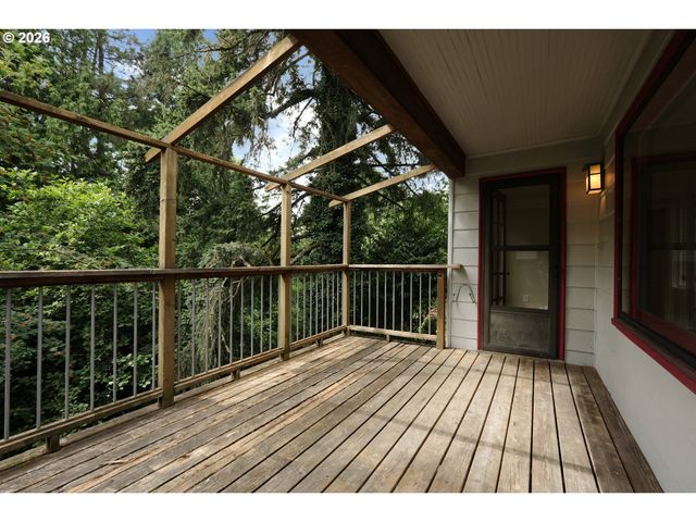 7925 Sw 11TH Ave, Portland, OR 97219