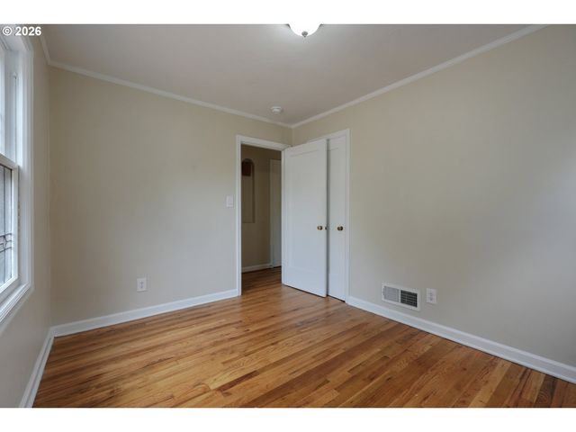 7925 Sw 11TH Ave, Portland, OR 97219