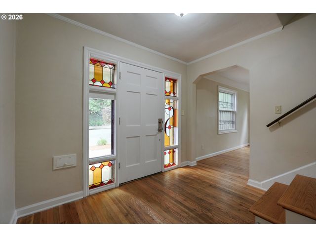 7925 Sw 11TH Ave, Portland, OR 97219