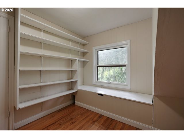 7925 Sw 11TH Ave, Portland, OR 97219