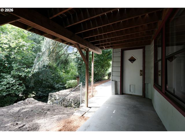 7925 Sw 11TH Ave, Portland, OR 97219