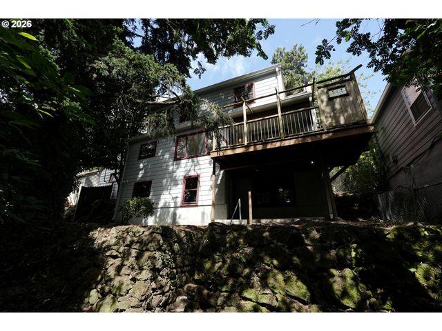 7925 Sw 11TH Ave, Portland, OR 97219