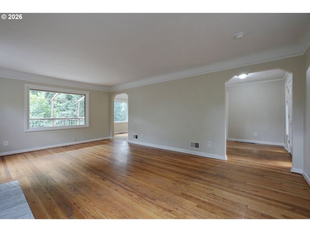 7925 Sw 11TH Ave, Portland, OR 97219