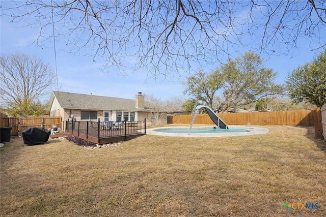 1609 Woodhill Drive, Round Rock, TX 78681