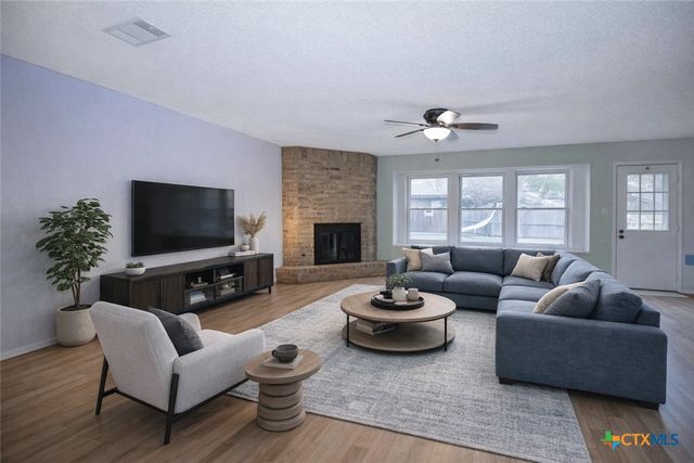 1609 Woodhill Drive, Round Rock, TX 78681