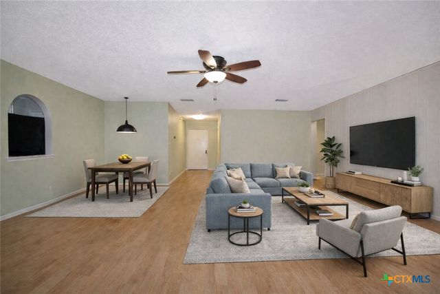 1609 Woodhill Drive, Round Rock, TX 78681