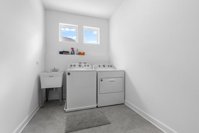 775 W Fairway Drive, Addison, IL 60101