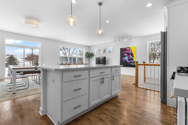 775 W Fairway Drive, Addison, IL 60101