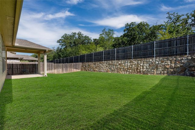 5709 Del Rey Drive, Denton, TX 76208