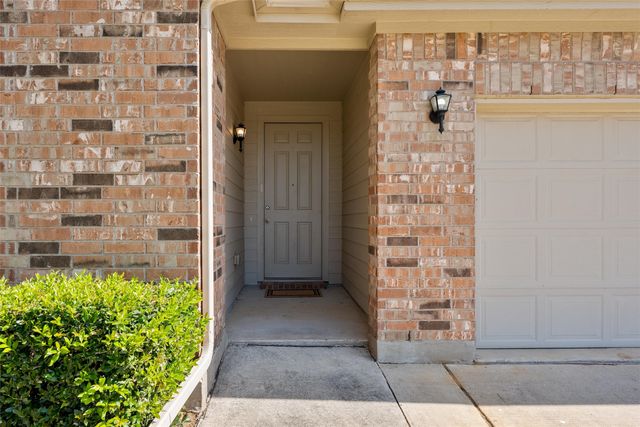 5709 Del Rey Drive, Denton, TX 76208