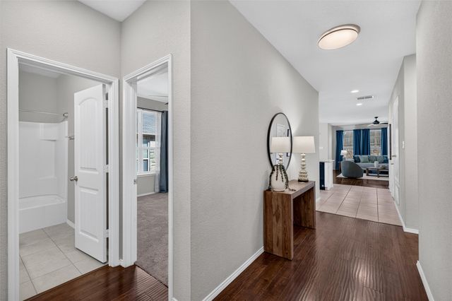 5709 Del Rey Drive, Denton, TX 76208