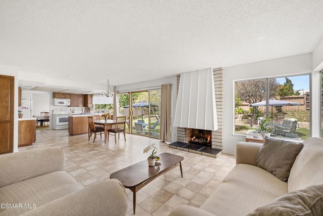 635 W Velarde Drive, Thousand Oaks, CA 91360