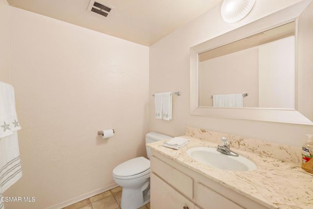 635 W Velarde Drive, Thousand Oaks, CA 91360