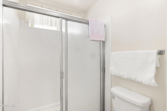 635 W Velarde Drive, Thousand Oaks, CA 91360