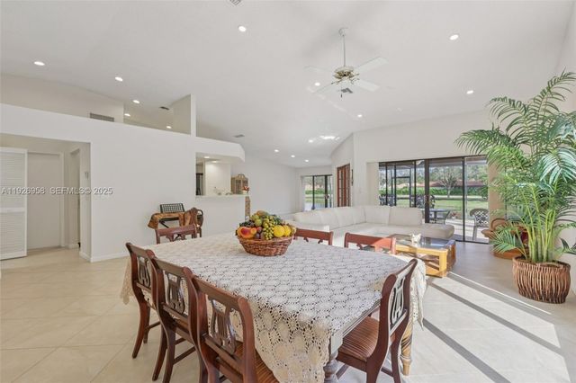 22792 Marbella Cir, Boca Raton, FL 33433