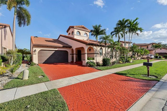 22792 Marbella Cir, Boca Raton, FL 33433