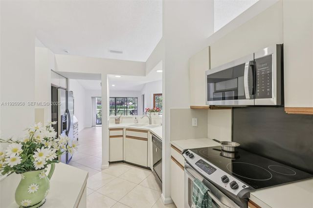 22792 Marbella Cir, Boca Raton, FL 33433