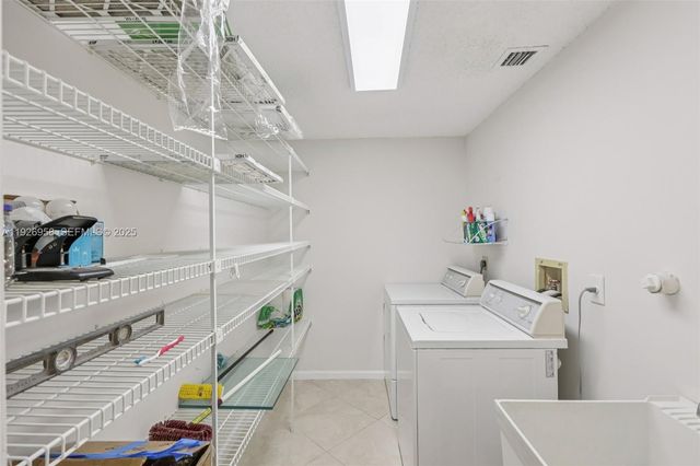 22792 Marbella Cir, Boca Raton, FL 33433