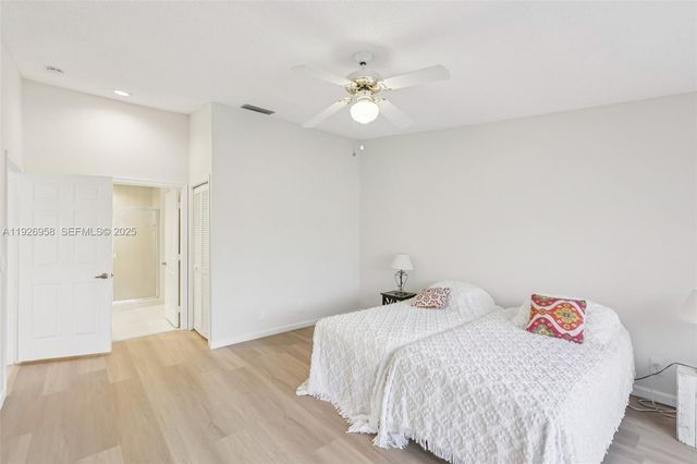 22792 Marbella Cir, Boca Raton, FL 33433