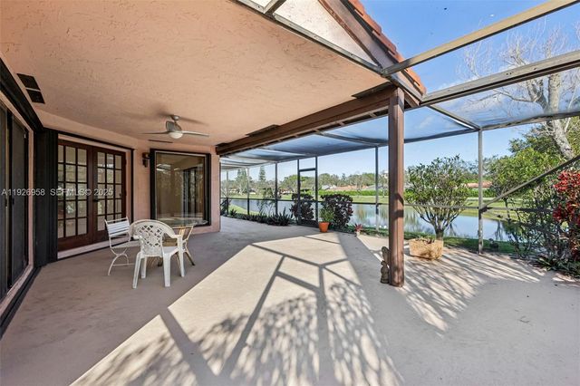 22792 Marbella Cir, Boca Raton, FL 33433