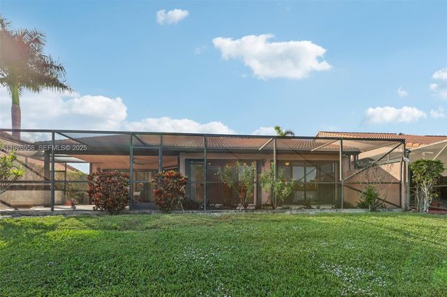 22792 Marbella Cir, Boca Raton, FL 33433