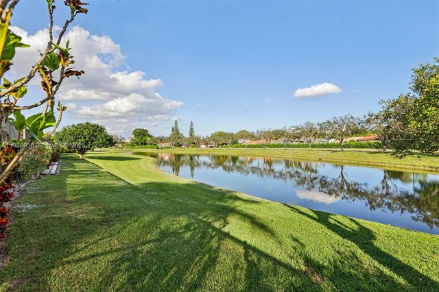 22792 Marbella Cir, Boca Raton, FL 33433