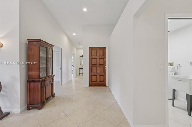 22792 Marbella Cir, Boca Raton, FL 33433